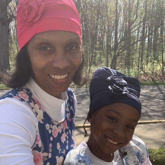 Meet your Posher, Monica - Picture 2 of 2